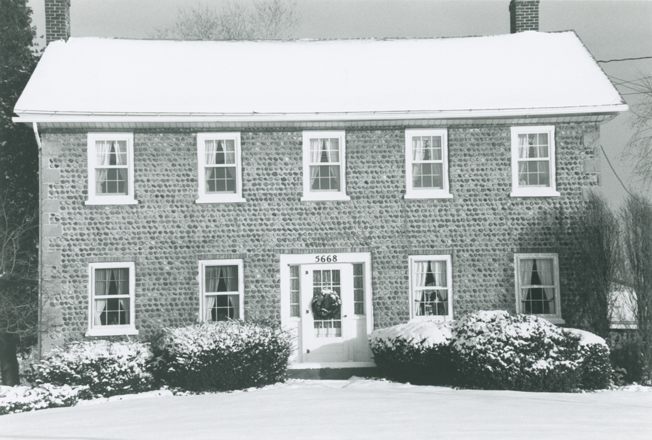 Ont-4 5668 Lincoln Rd 2